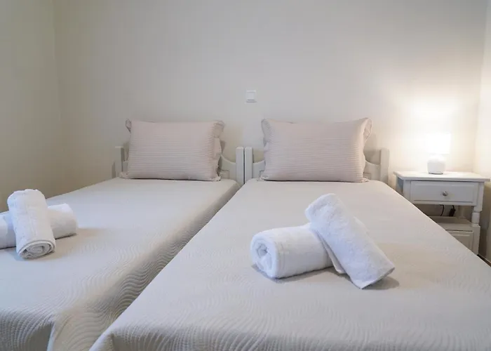 Kamara 2 * נאפפליו